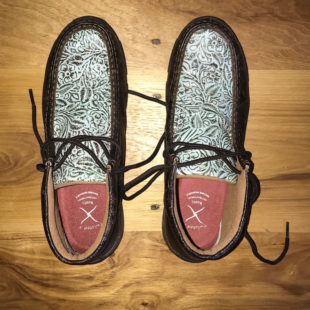 🚨Twisted X driving Mocs🚨 only worn 3 times!!